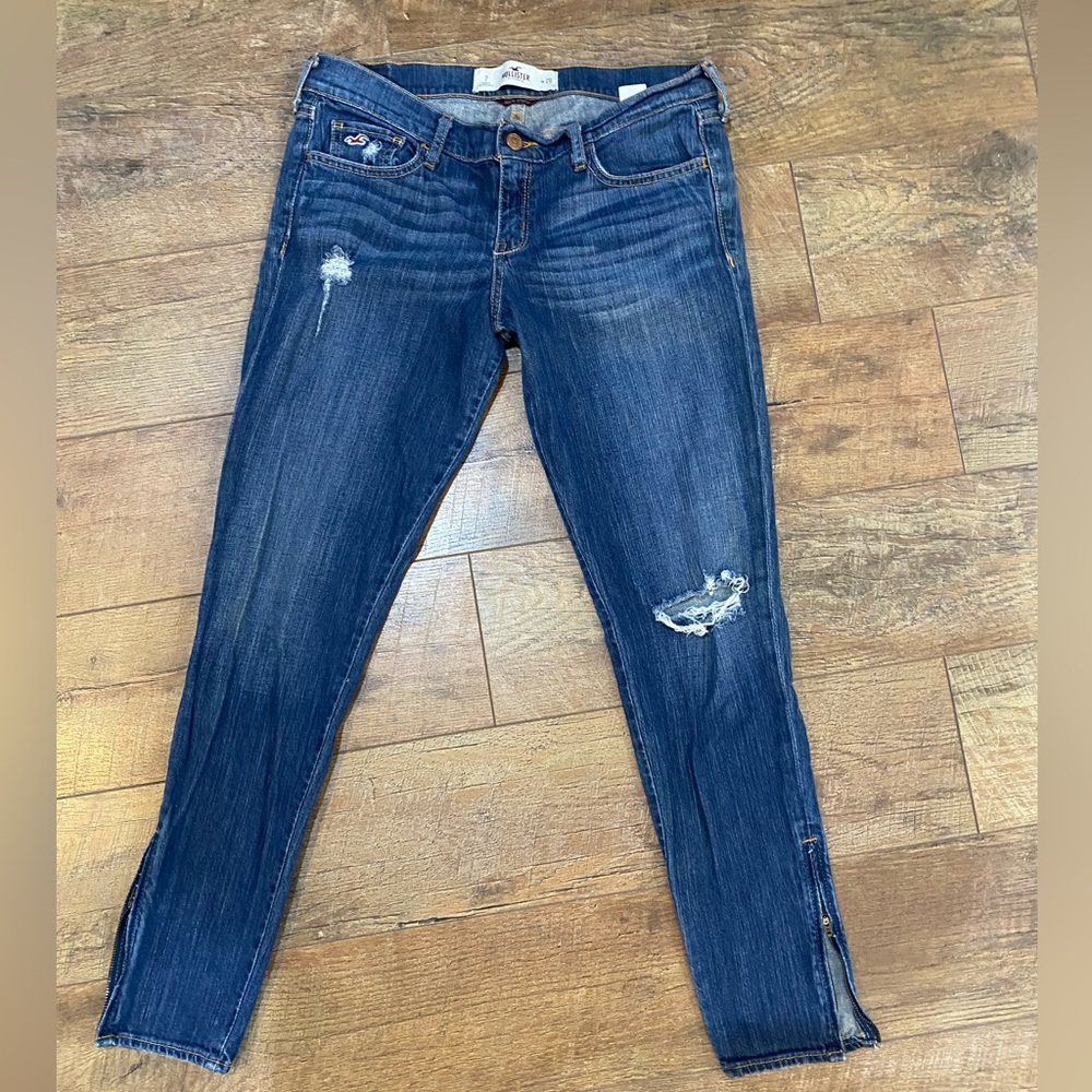 Hollister SoCal Stretch zipper bottom Dark Blue Distressed Jeans